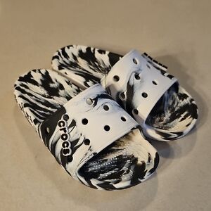 Crocs Iconic Comfort Tie Dye Sandals